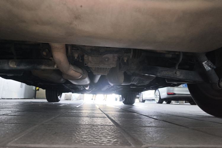 Used Renault Koleos 2013 2.5L 4x4 Comfort Edition Chassis Rear