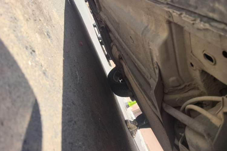 Used Renault Koleos 2013 2.5L 4x4 Comfort Edition Chassis Rear Left
