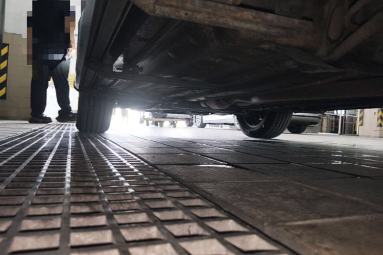 Used Renault Koleos 2013 2.5L 4x4 Comfort Edition Chassis Rear Left