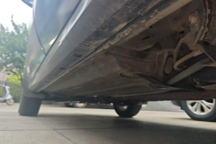 Used Renault Koleos 2013 2.5L 4x4 Comfort Edition Chassis Rear Left