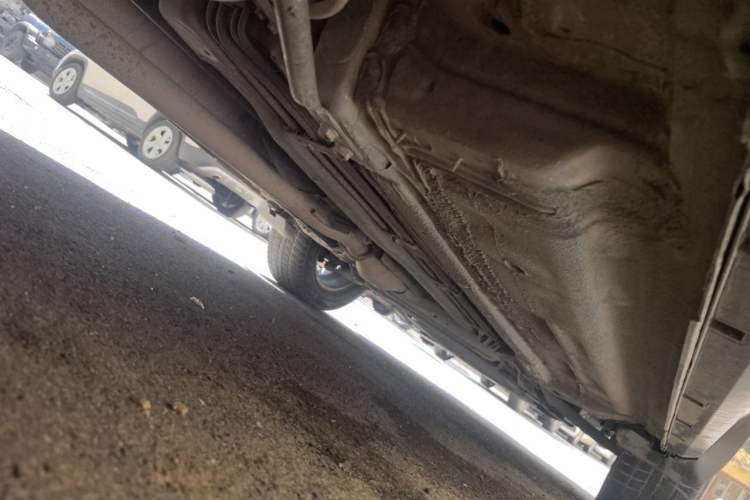 Used Renault Koleos 2013 2.5L 4x4 Comfort Edition Chassis Rear Right