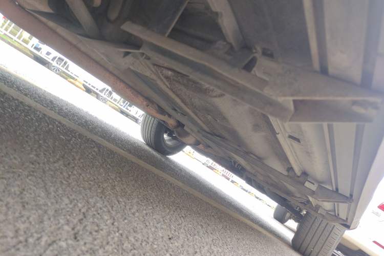 Used Renault Koleos 2013 2.5L 4x4 Comfort Edition Chassis Rear Right