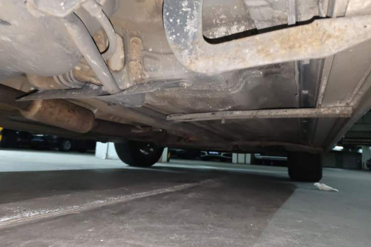 Used Renault Koleos 2013 2.5L Two-Wheel Drive Comfort Edition Chassis Rear Right