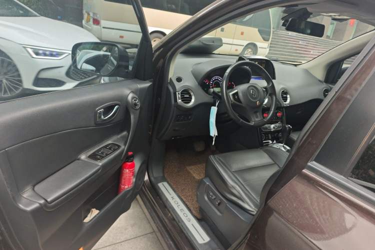 Used Renault Koleos 2013 2.5L 4x4 Comfort Edition Driver Seat
