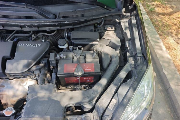 Used Renault Koleos 2013 2.5L Two-Wheel Drive Comfort Edition Engine Bay Left