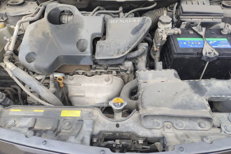 Used Renault Koleos 2013 2.5L 4x4 Comfort Edition Engine Bay
