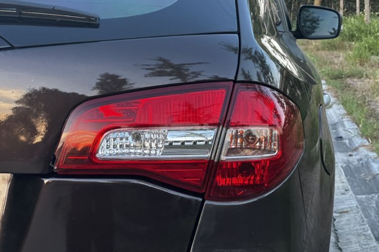 Used Renault Koleos 2013 2.5L Two-Wheel-Drive Urban Edition Exterior 7