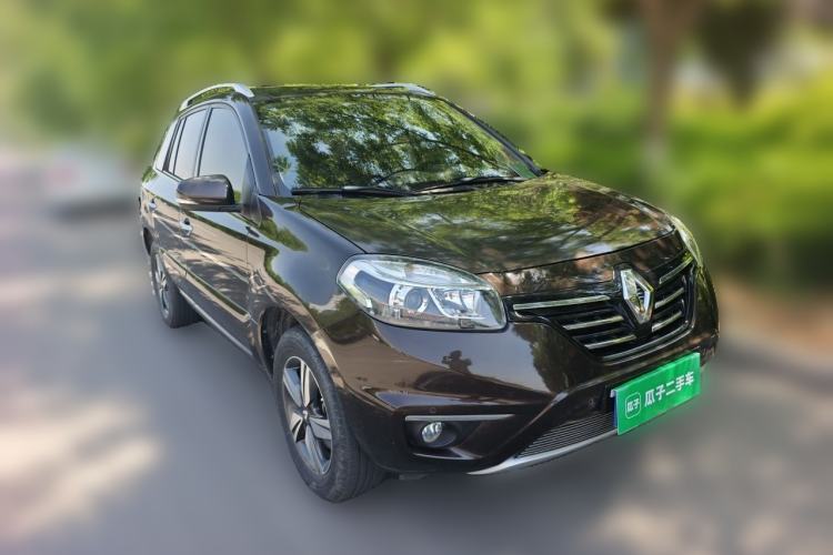Used Renault Koleos 2013 2.5L Two-Wheel Drive Comfort Edition Front Right 45 Deg