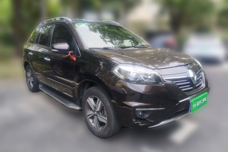 Used Renault Koleos 2013 2.5L 4x4 Comfort Edition Front Right 45 Deg