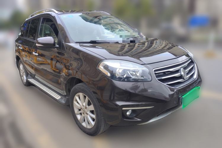 Used Renault Koleos 2013 2.5L 4x4 Comfort Edition Front Right 45 Deg