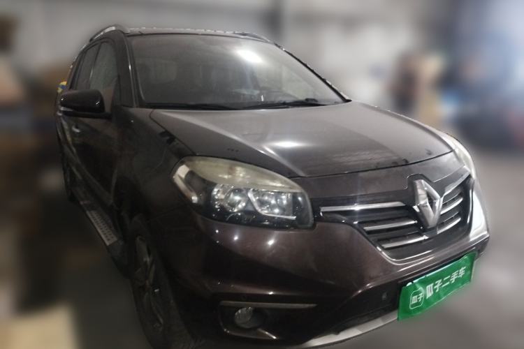 Used Renault Koleos 2013 2.5L Two-Wheel Drive Luxury Navigation Edition Front Right 45 Deg