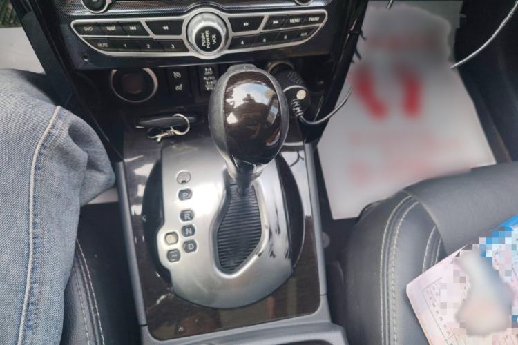 Used Renault Koleos 2013 2.5L 4x4 Urban Edition Gear Lever