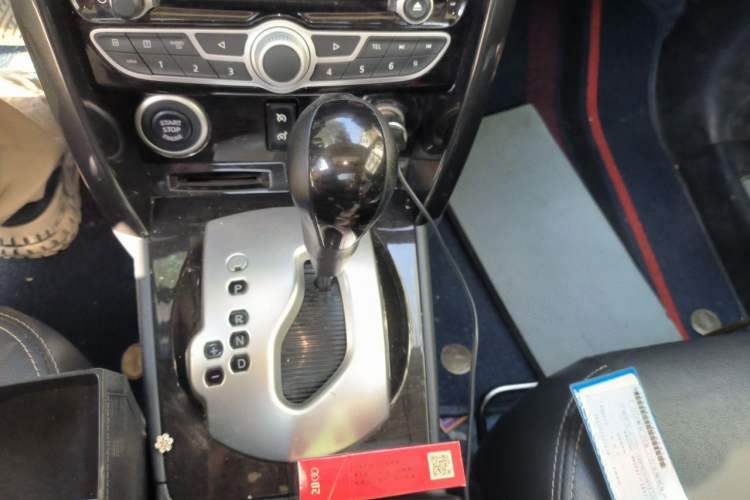 Used Renault Koleos 2013 2.5L Two-Wheel Drive Comfort Edition Gear Lever