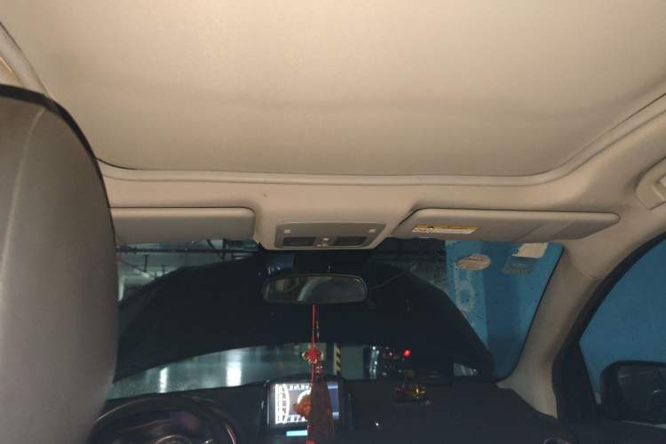 Used Renault Koleos 2013 2.5L Two-Wheel Drive Luxury Navigation Edition Headliner