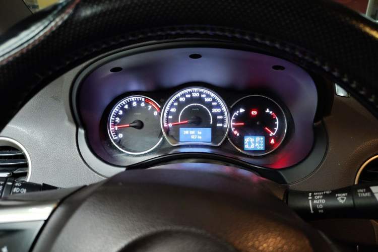 Used Renault Koleos 2013 2.5L Two-Wheel-Drive Luxury Edition Instrument Cluster