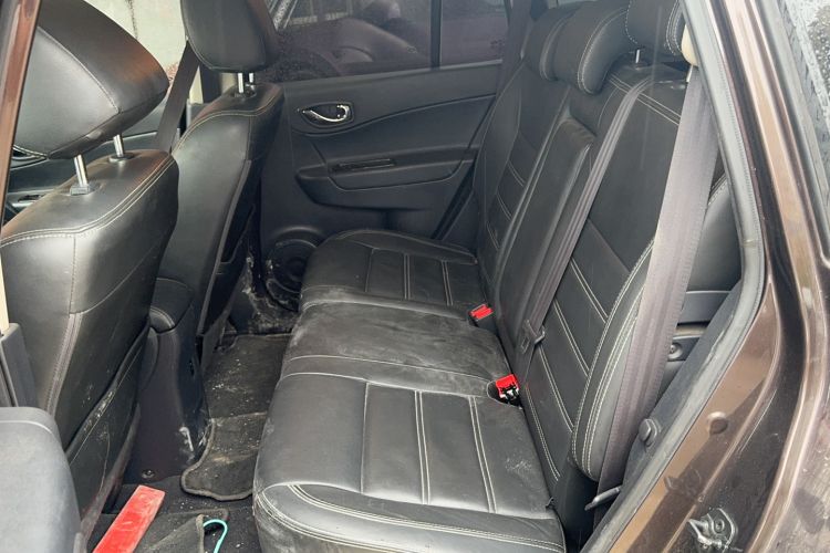 Used Renault Koleos 2013 2.5L 4x4 Urban Edition Interior 1