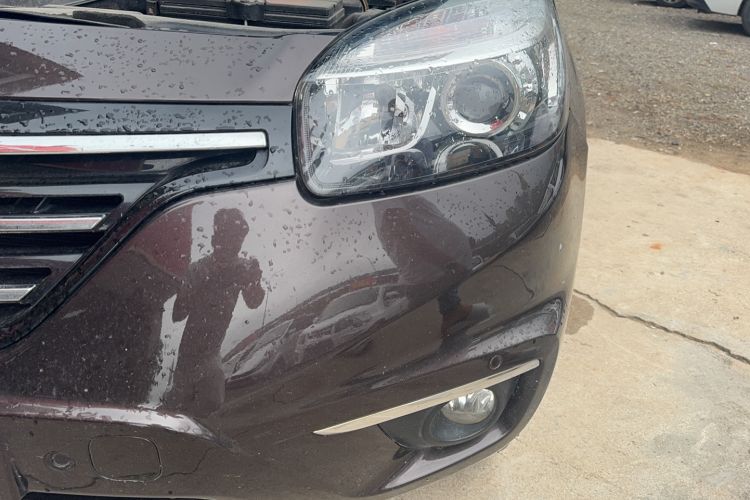 Used Renault Koleos 2013 2.5L 4x4 Urban Edition Left Front Headlight