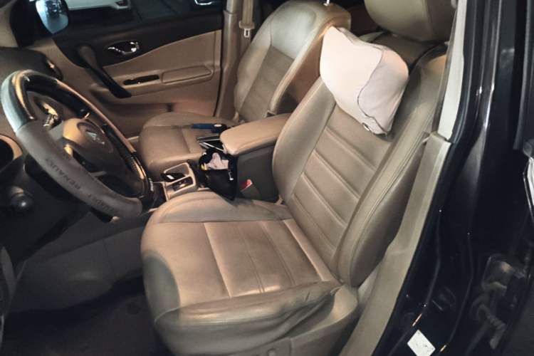 Used Renault Koleos 2013 2.5L 4x4 Comfort Edition Left Front Seat