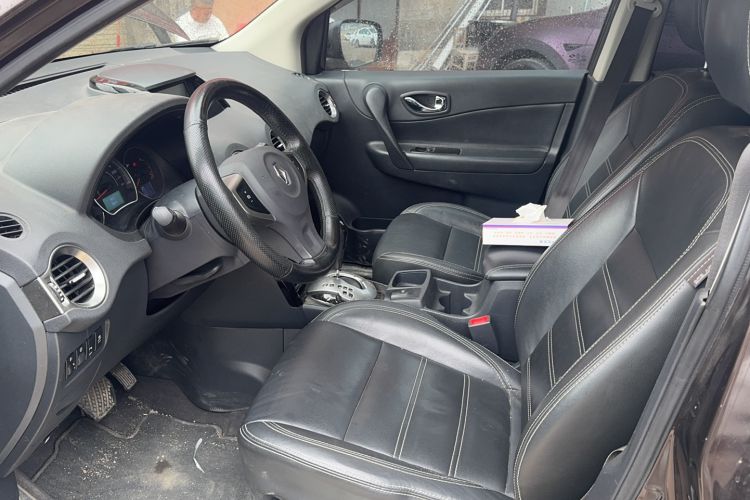 Used Renault Koleos 2013 2.5L 4x4 Urban Edition Left Front Seat