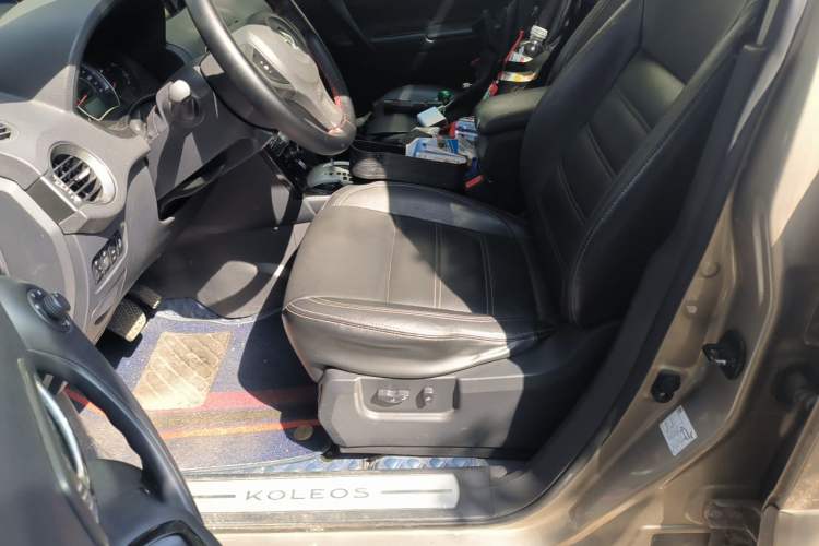 Used Renault Koleos 2013 2.5L Two-Wheel Drive Comfort Edition Left Front Seat