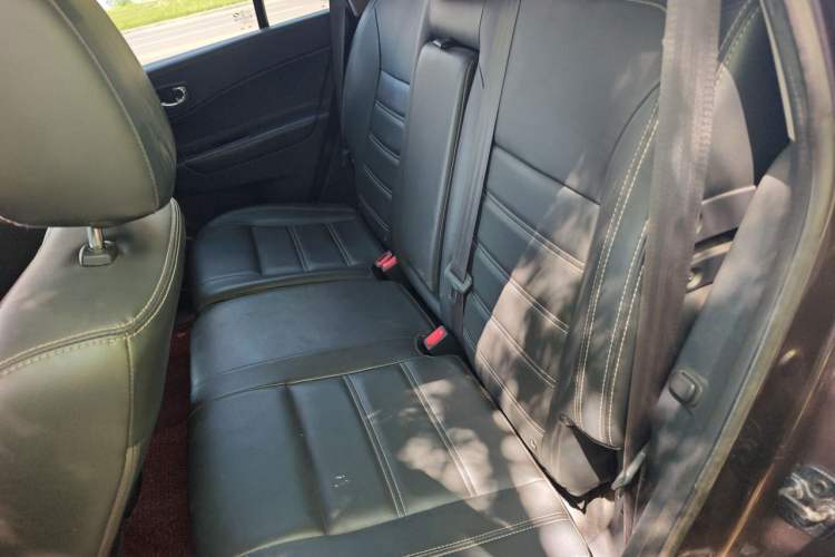 Used Renault Koleos 2013 2.5L Two-Wheel Drive Comfort Edition Left Rear Seat