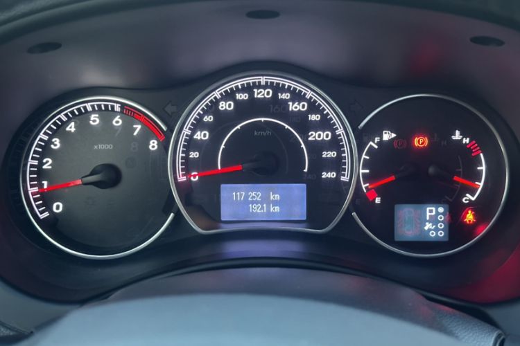 Used Renault Koleos 2013 2.5L Two-Wheel-Drive Urban Edition Odometer Close Up