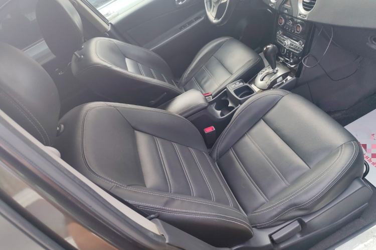 Used Renault Koleos 2013 2.5L 4x4 Urban Edition Right Front Seat