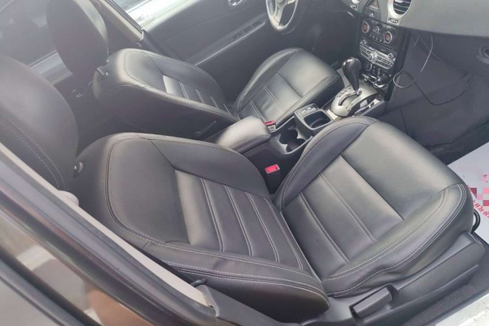 Used Renault Koleos 2013 2.5L 4x4 Urban Edition Right Front Seat