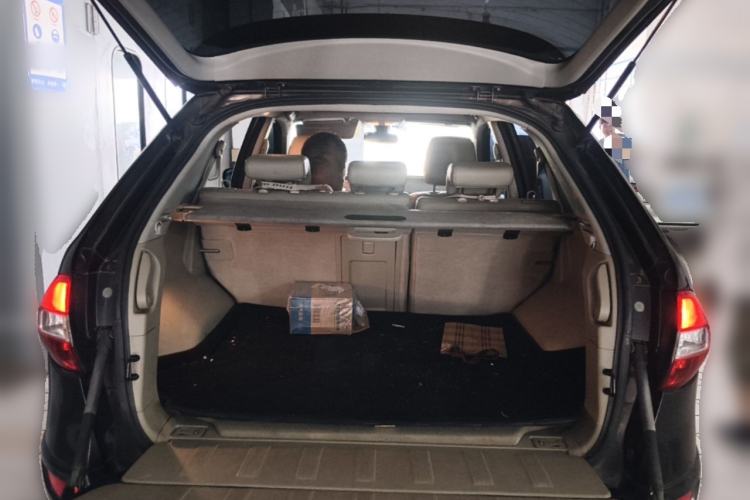 Used Renault Koleos 2013 2.5L 4x4 Comfort Edition Trunk