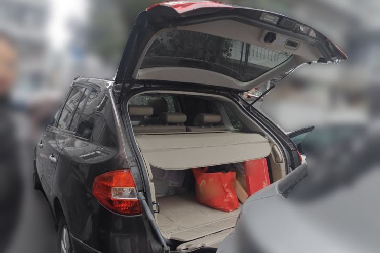 Used Renault Koleos 2013 2.5L Two-Wheel Drive Comfort Edition Trunk