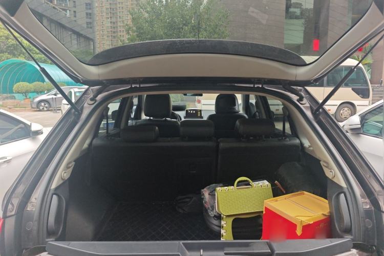 Used Renault Koleos 2013 2.5L 4x4 Comfort Edition Trunk