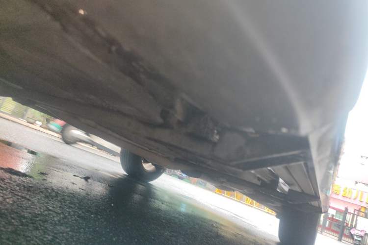 Used Renault Koleos 2013 2.5L 4x4 Urban Edition Chassis Front Left