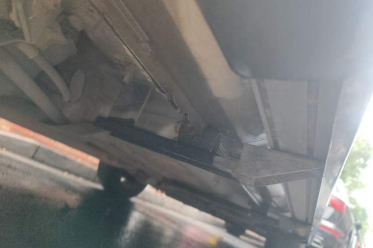 Used Renault Koleos 2013 2.5L 4x4 Urban Edition Chassis Rear Right