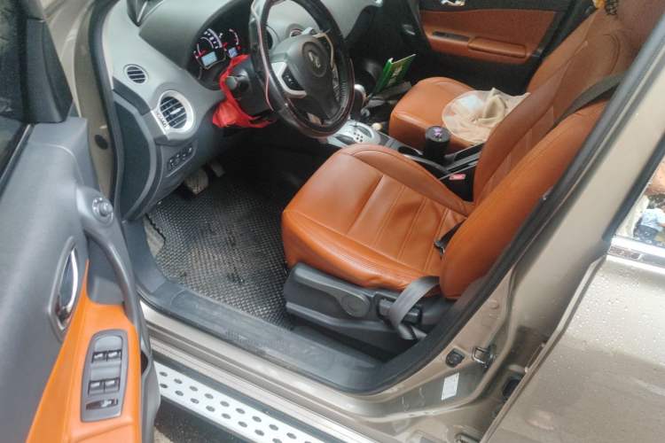 Used Renault Koleos 2013 2.5L 4x4 Urban Edition Driver Seat