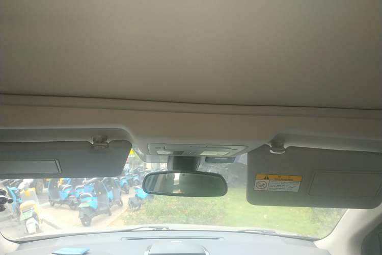Used Renault Koleos 2013 2.5L Two-Wheel-Drive Luxury Edition Headliner