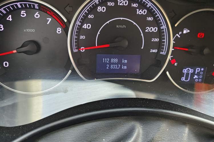 Used Renault Koleos 2013 2.5L Two-Wheel Drive Comfort Edition Odometer Close Up
