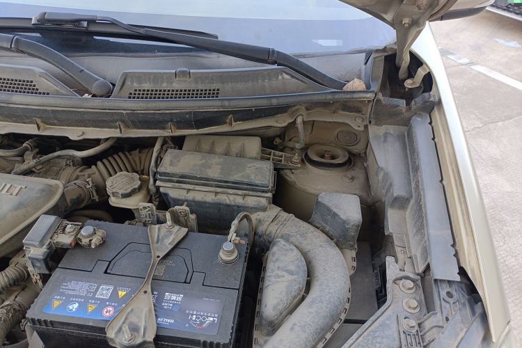 Used Renault Koleos 2013 2.5L 4x4 Comfort Edition Engine Bay Left