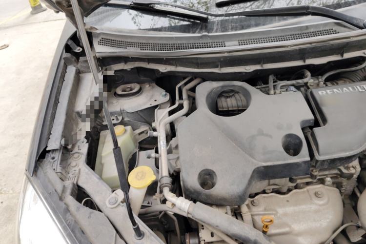 Used Renault Koleos 2013 2.5L 4x4 Comfort Edition Engine Bay Right