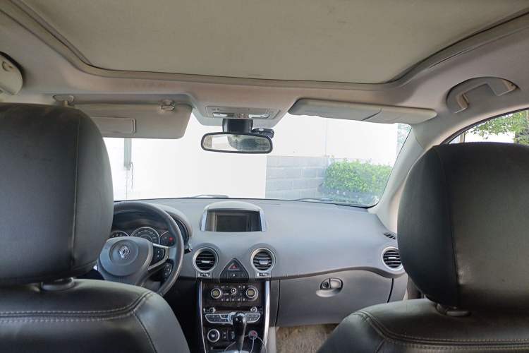 Used Renault Koleos 2013 2.5L 4x4 Comfort Edition Headliner