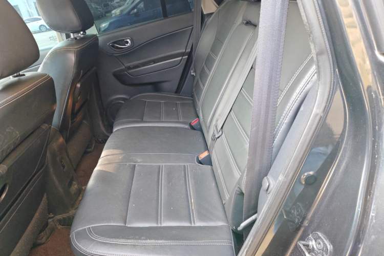 Used Renault Koleos 2013 2.5L Two-Wheel Drive Comfort Edition Interior 1