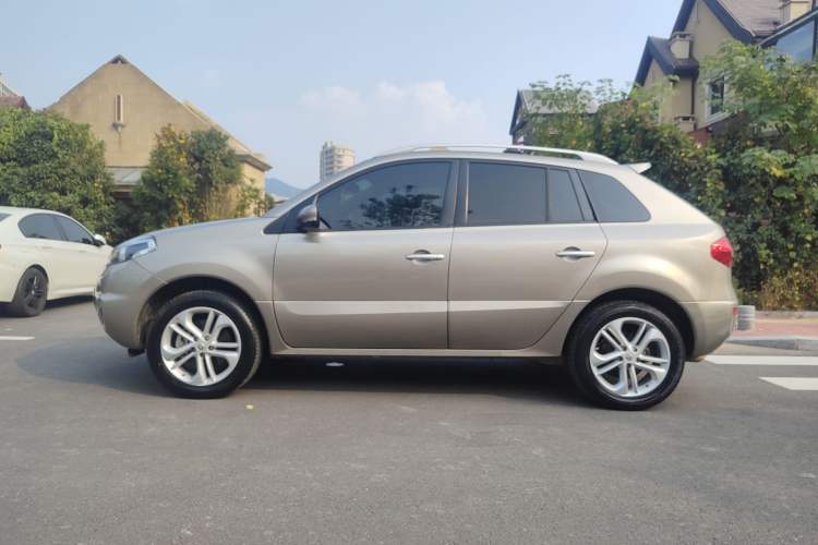 Used Renault Koleos 2013 2.5L Two-Wheel Drive Luxury Navigation Edition Left Side