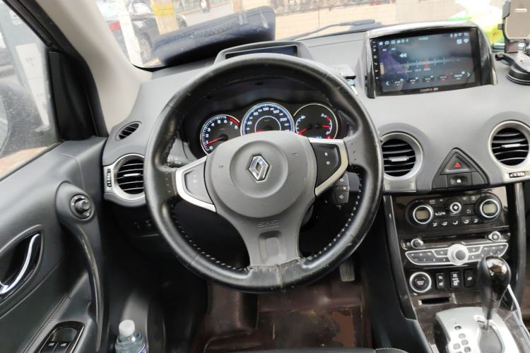 Used Renault Koleos 2013 2.5L 4x4 Comfort Edition Steering Wheel