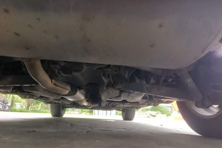 Used Renault Koleos 2013 2.5L Two-Wheel Drive Comfort Edition with Navigation Chassis Rear