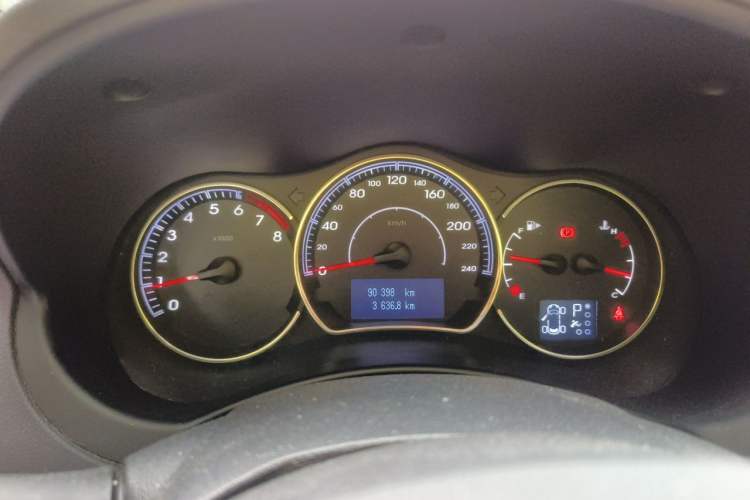 Used Renault Koleos 2013 2.5L Two-Wheel Drive Comfort Edition with Navigation Instrument Cluster