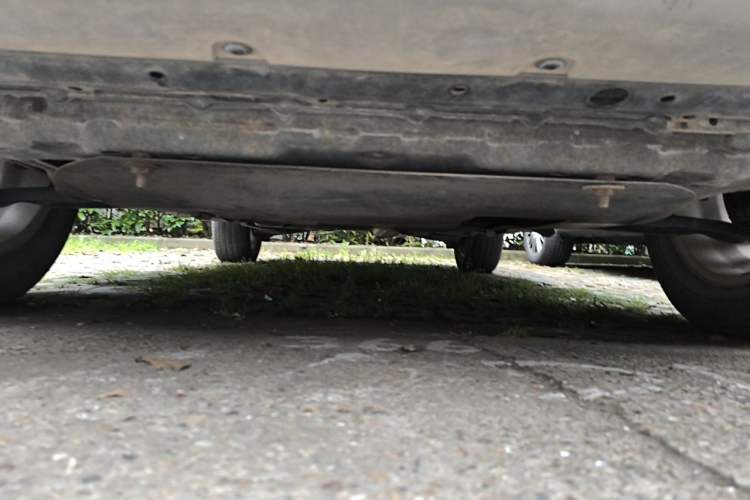 Used Renault Koleos 2013 2.5L Two-Wheel Drive Comfort Edition Chassis Front