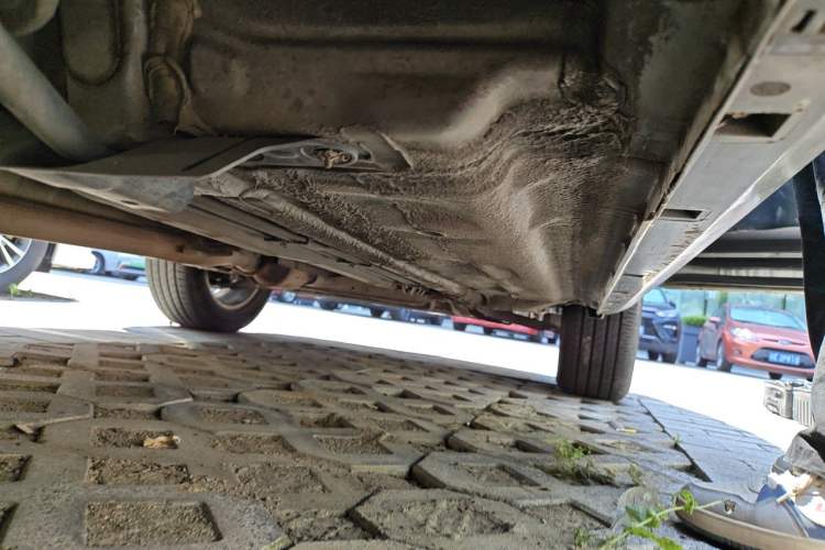 Used Renault Koleos 2013 2.5L Two-Wheel Drive Comfort Edition Chassis Rear Right