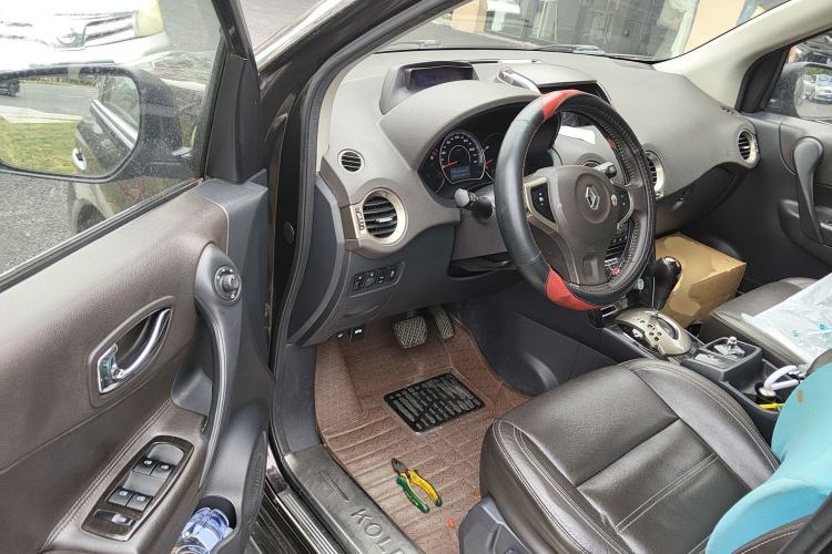 Used Renault Koleos 2013 2.5L 4x4 Comfort Edition Driver Seat