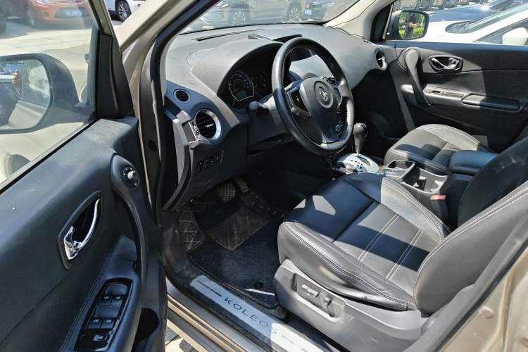 Used Renault Koleos 2013 2.5L Two-Wheel Drive Comfort Edition Driver Seat