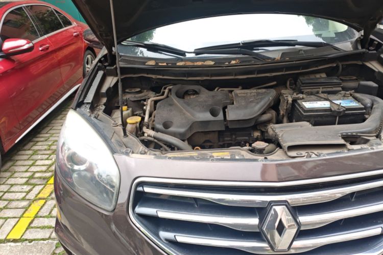 Used Renault Koleos 2013 2.5L Two-Wheel-Drive Urban Edition Engine Bay Right