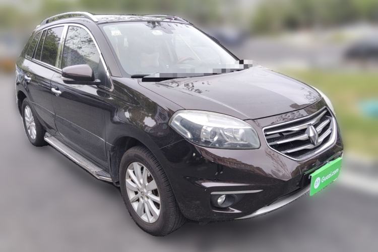 Used Renault Koleos 2013 2.5L 4x4 Comfort Edition Front Right 45 Deg